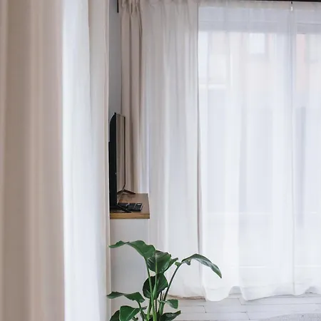 Garden Old Town Apartment